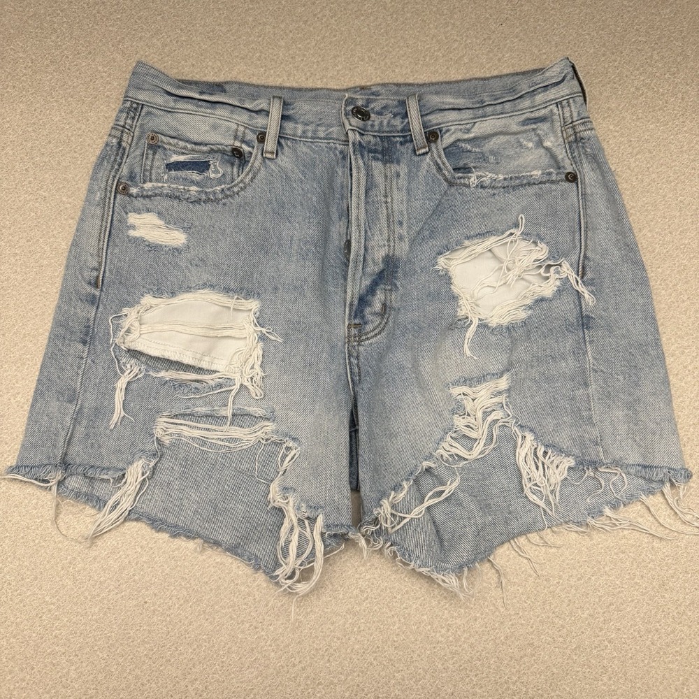 AMERICAN EAGLE DISTRESSED‎ HIGH RISE 90'S BOYFRIEND BUTTON FLY SHORTS SIZE 6